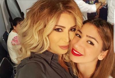 تيا ابنة نوال الزغبي تنهال بالشتائم على معجبي والدتها