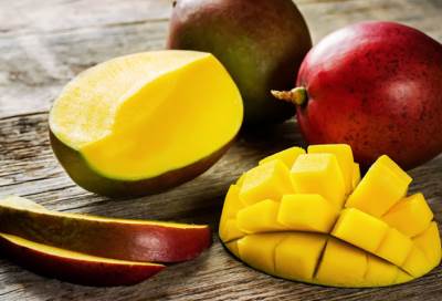 استخدمي المانجو بشكل طبيعي لإزالة التصبغات