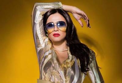 بالصور .. ياسمين عبد العزيز فى آخر جلسة تصوير