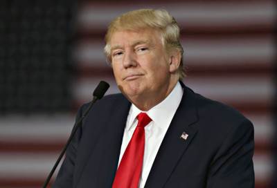 فنانون يطلقون حملة شرسة ضد زوج كيم كارداشيان لدعمه "ترامب"