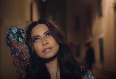 جمهور شيرين يستقر على "تاج راسك" اسما لأغنيتها الجديدة