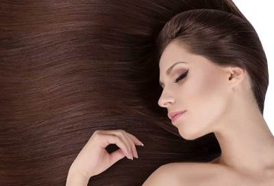 ماسكات فعالة لشعرك لإصلاح ما أتلفته حرارة الصيف