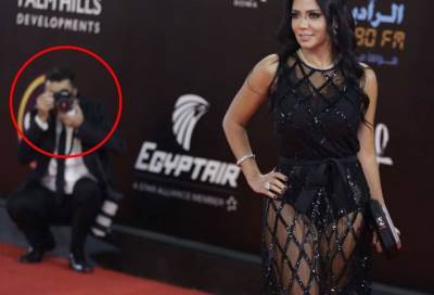 رانيا يوسف لمصور التقط صورا لها من الخلف : "بدل ما تصورني استرني"