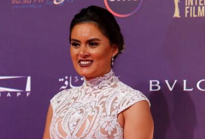 رشا مهدى : "مش المفروض نطالب بحبس رانيا يوسف انا بقول نضربها بالنار و نخلص"