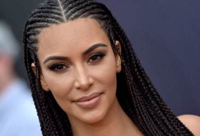 هل تخطط كيم كاردشيان لإرسال هدايا لميجان ماركل لتصبح صديقتها؟