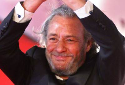 تعرفي على تطورات الحالة الصحية للفنان المصري فاروق الفيشاوي