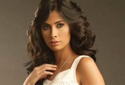 بالصور .. هكذا أصبح شكل روبي بعد "حلق شعرها"