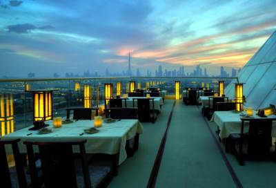 مطعم في دبي يفرض غرامة على من لا يأكل طعامه بالكامل