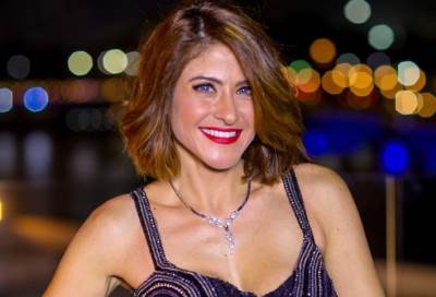 بالفيديو .. هدية هايدى كرم لوالدتها فى الفلانتين