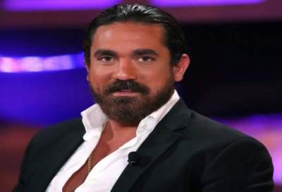 بالفيديو .. أمير كرارة بيشتغل حلاق: باكل عيش السوق ضيق