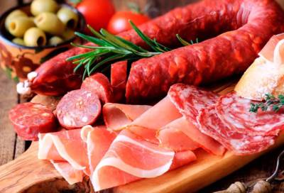 أطعمة يتجنبها أطباء الأورام لتسببها فى السرطان 