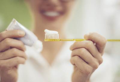 متى يجب تغيير فرشاة الأسنان؟