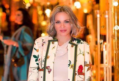 شاهد .. شيرين رضا تتألق بإطلالة أنيقة وسط الثلوج