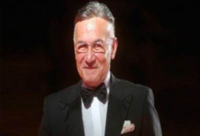 وفاة عزت ابو عوف .. معلومات لا تعرفها عن الطبيب الفنان وفيلمه الذى لم يخرج للنور