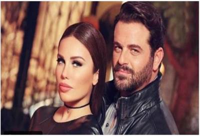 شاهد .. نيكول سابا ترقص في شوارع تركيا برفقة زوجها