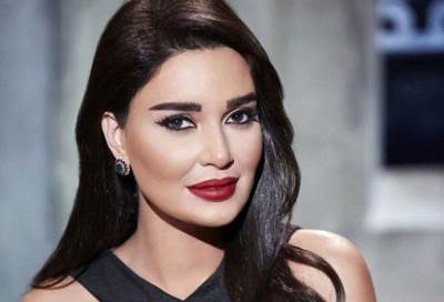 شاهد .. وصلة رقص مثيرة لسيرين عبد النور ووائل كافوري فى عيد ميلادة الـ 45