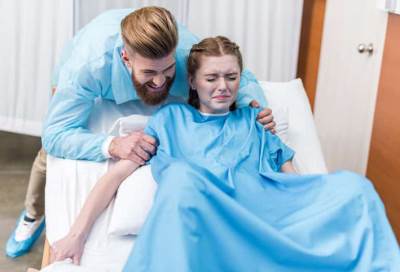 الولادة الطبيعية بعد القيصرية تمثل مضاعفات على صحة الأم