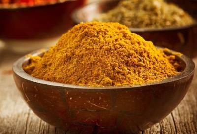 الكارى الحار يساعد في التخلص من نزلات البرد