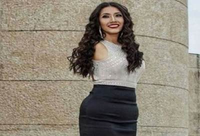 شاهد .. عارضة أزياء بلا ذراعين تتحدى مفاهيم الجمال