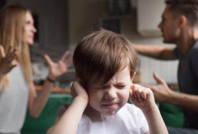 تخوفات من تصاعد العنف المنزلى مع حبس الملايين بسبب كورونا .. إليكِ التفاصيل