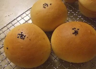 طريقة عمل خبز إسفنجى بشكل جديد وبمذاق رائع..!