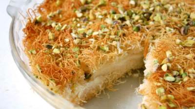 طريقة عمل كنافة بالمكسرات بأسهل الخطوات