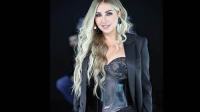 شاهد .. جويل مردينيان تتألق بالعباءه الرمضانية