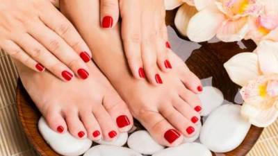 3 خطوات لعمل الباديكير فى البيت