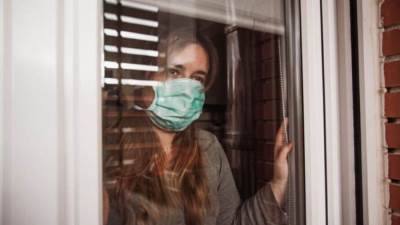 هل الخوف من كورونا والعزل المنزلى يسبب الجنون؟