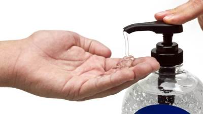 دراسة: استخدام المطهرات بطريقة خاطئة أخطر من فيروس كورونا