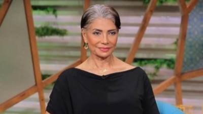 شاهد .. سوسن بدر تتصدر التريند بهذه الاطلالة