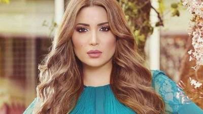 الفنانة "نسرين طافش" تتألق فى منزلها بالبيجامة..!