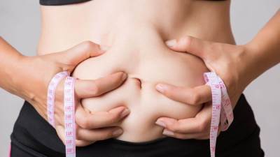 مشروبات للتخلص من دهون البطن .. تعرفي عليها