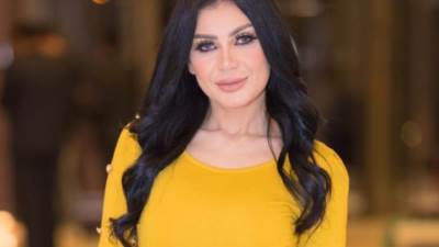 منى ممدوح تثير الجدل بالشورت