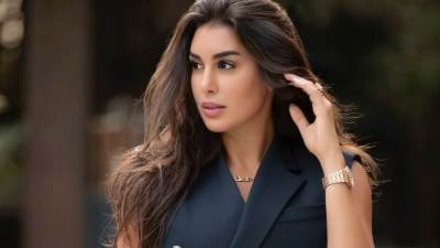 شاهد .. ياسمين صبري تستعرض جمالها بإطلالة عصرية