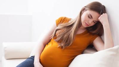 للحامل .. 4 مخاطر صحية لـ غثيان الصباح