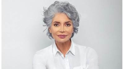 شاهد .. سوسن بدر تتصدر التريند بـ كات وشورت