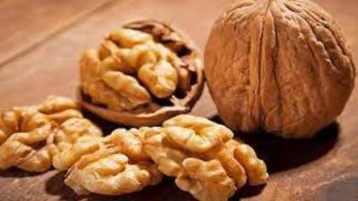 أسباب تدفعك لتناول الجوز يوميًا