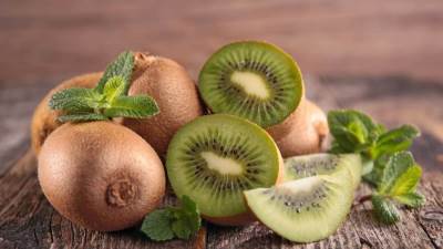 الكيوي يعزز مناعتك ويحافظ على صحة قلبك