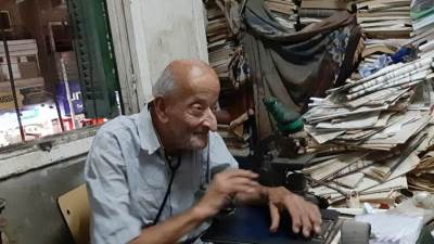 بالفيديو .. اللحظات الأخيرة فى حياة "طبيب الغلابة" وهذا مصير عيادته الشهيرة