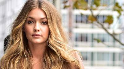 شاهد .. جيجي حديد وهي حامل فى احدث جلسة تصوير