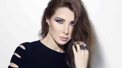 نانسي عجرم تتألق برفقة ابنتها الصغرى