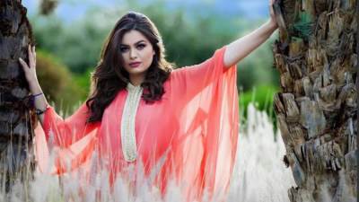 من داخل العيادة .. هنادي مهنا تجرى عملية تجميل