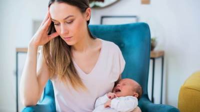 تعرفي على أعراض اكتئاب بعد الولادة؟