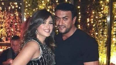 أحمد العوضي يكشف فارق السن بينه وبين ياسمين عبد العزيز