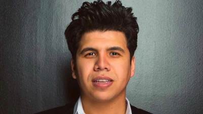 عمر كمال يحكي مواقف حمو بيكا المحرجة في تونس .. إليكِ التفاصيل!