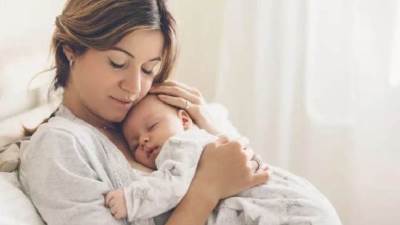 العناية بالأطفال في الأشهر الأولى ومشاكلهم مع النوم