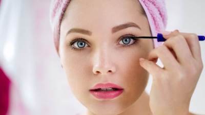 مكياج للشابات ذوات البشرة البيضاء