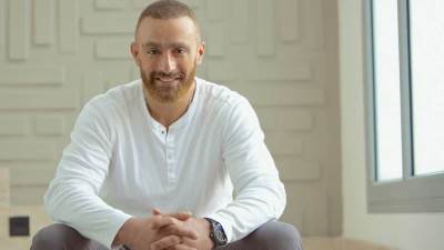 لماذا غضب أحمد السقا من تامر حسني؟