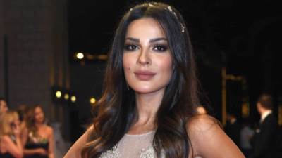 نادين نجيم تتألق بالكاجوال رفقة أطفالها